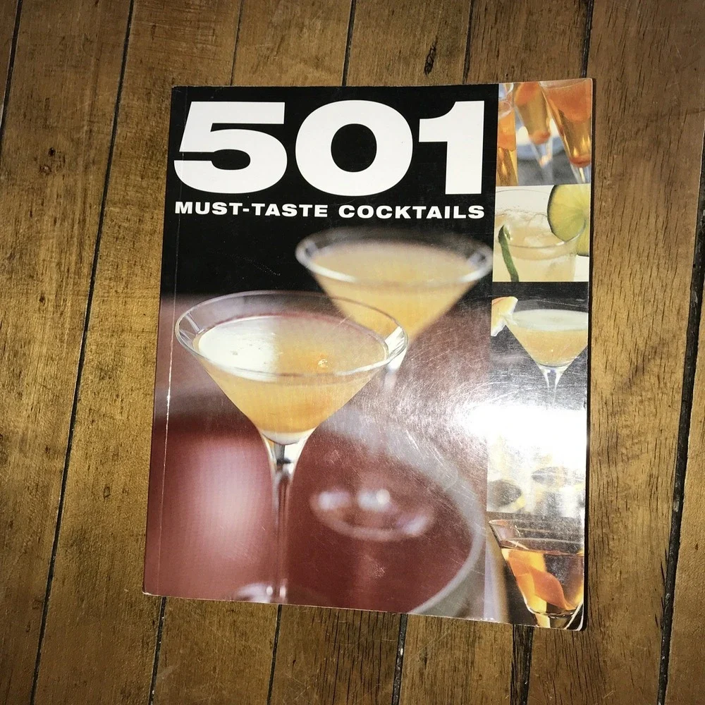 501‎ Must-Drink Cocktails - Paperback By Emma Beare - GOOD